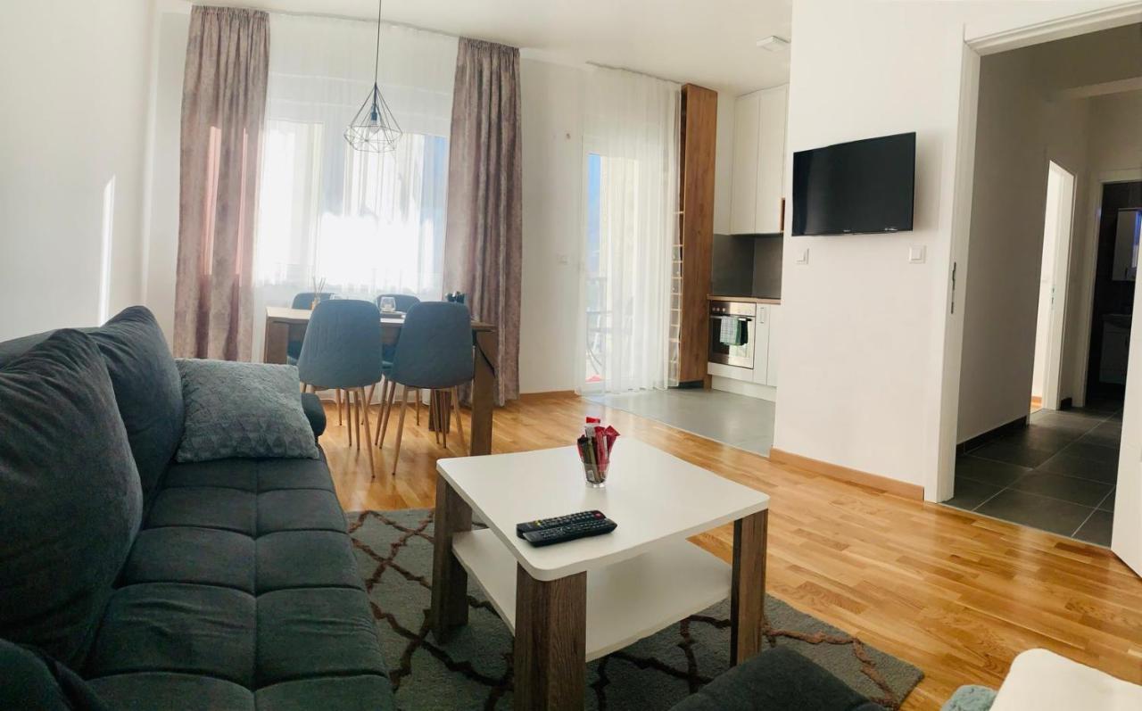 Apartman Luan Banyaluka Dış mekan fotoğraf